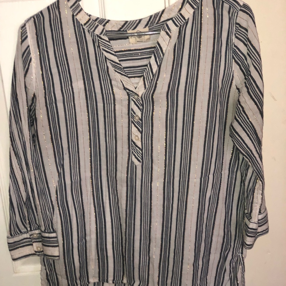 Long sleeve white blue and gold shirt